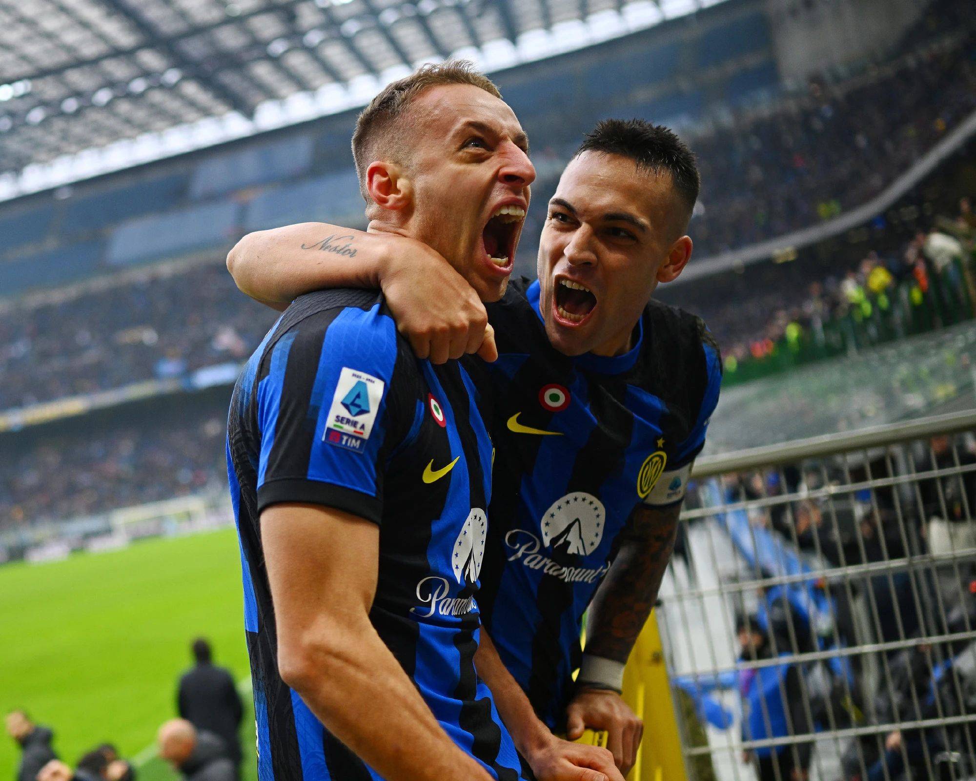 依靠快速反 依靠快速反