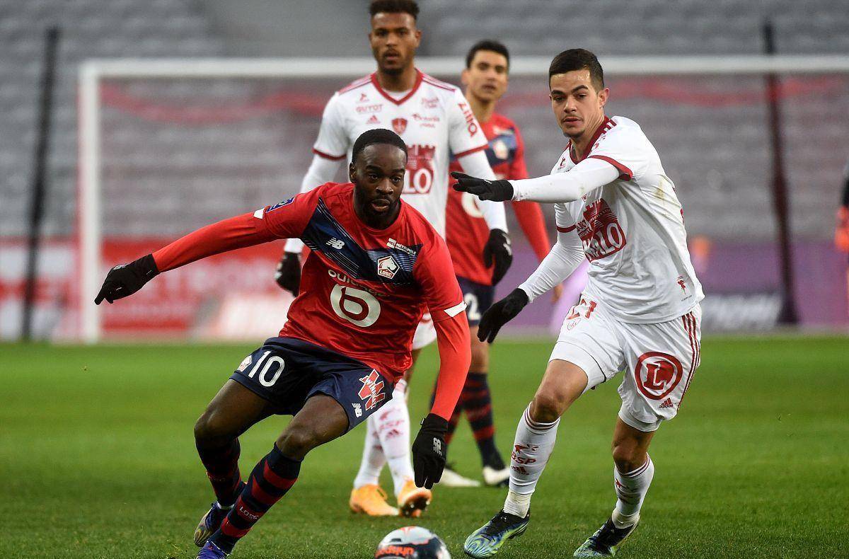 的赛季中 的赛季中