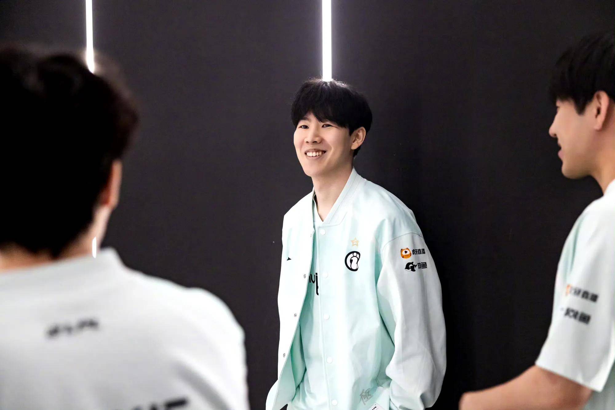 欧冠杯：体育米兰1比0击败托特纳姆