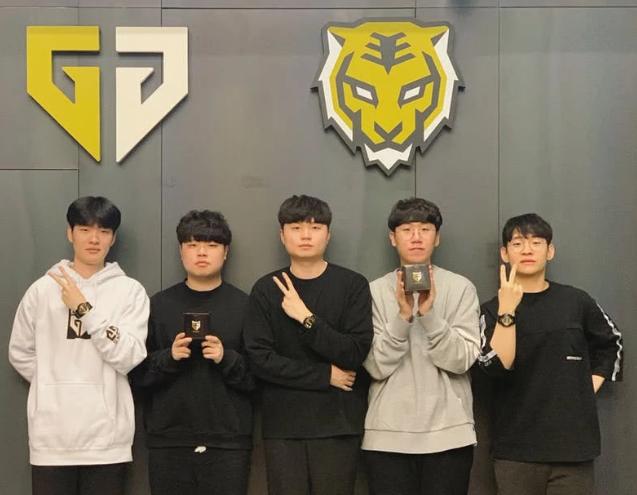 体育意大利杯：国米2-1逆转帕尔马 晋级八强